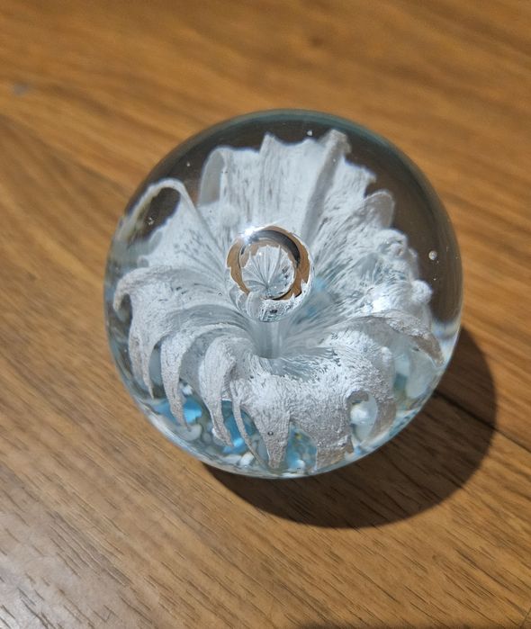 Glob decorativ din sticlă