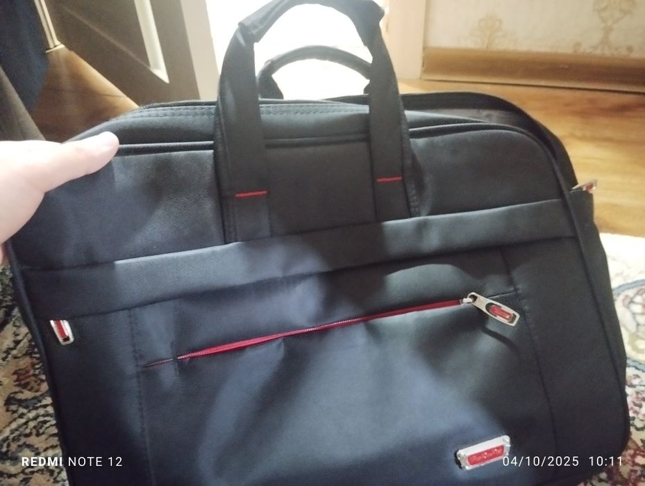 Notebook acer i3 + sumka, skaner
