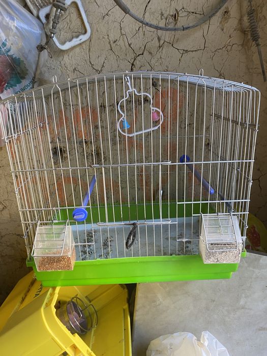 Продам клетку попугая состояние хорошое