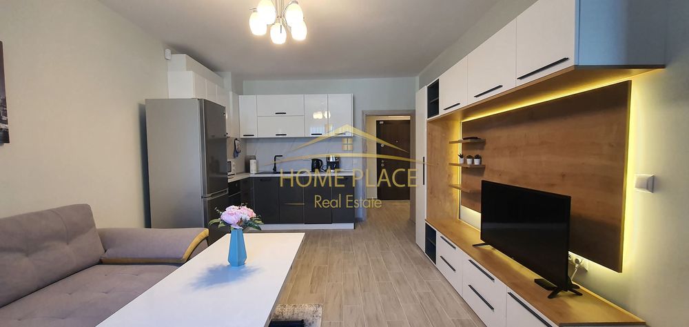 Дава се под наем Двустаен апартамент в Варна, Възраждане 3 - 60 кв.м за 438.6 € - Снимка #2