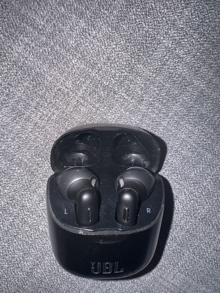 Casti Audio In Ear JBL TUNE 220