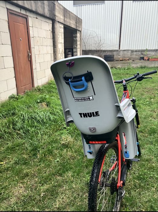 Se vinde  scaun bicicleta Thule Ridealong