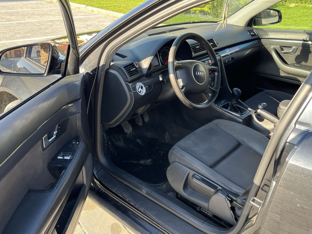 Vând Audi A4 b6 1.9tdi