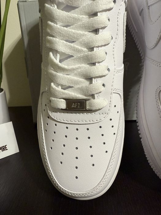 Nike Air Force 1 Triple White