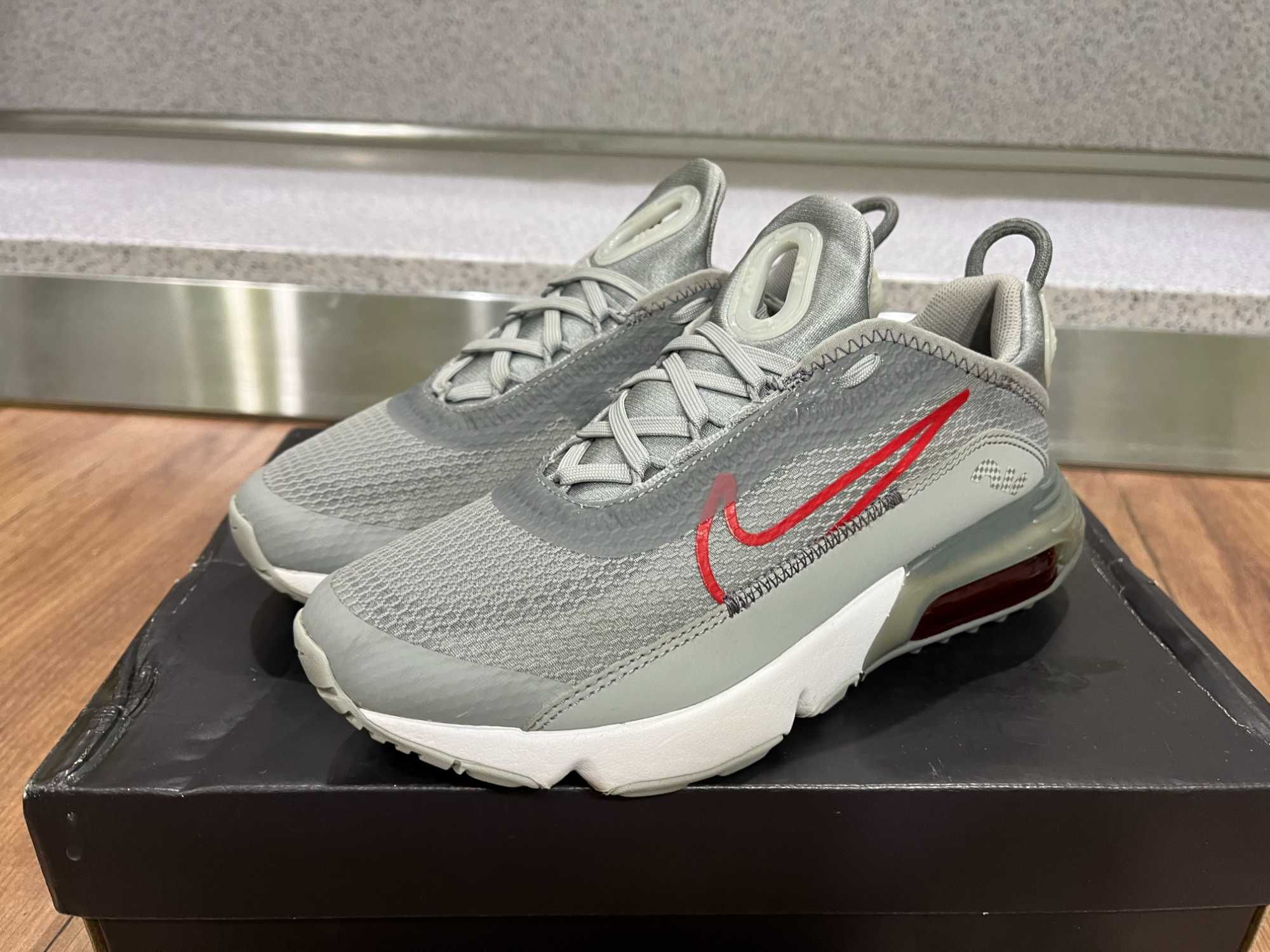 ОРИГИНАЛНИ *** Nike Air Max 2090 Grey/Red