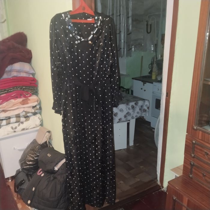 Продам женский платья