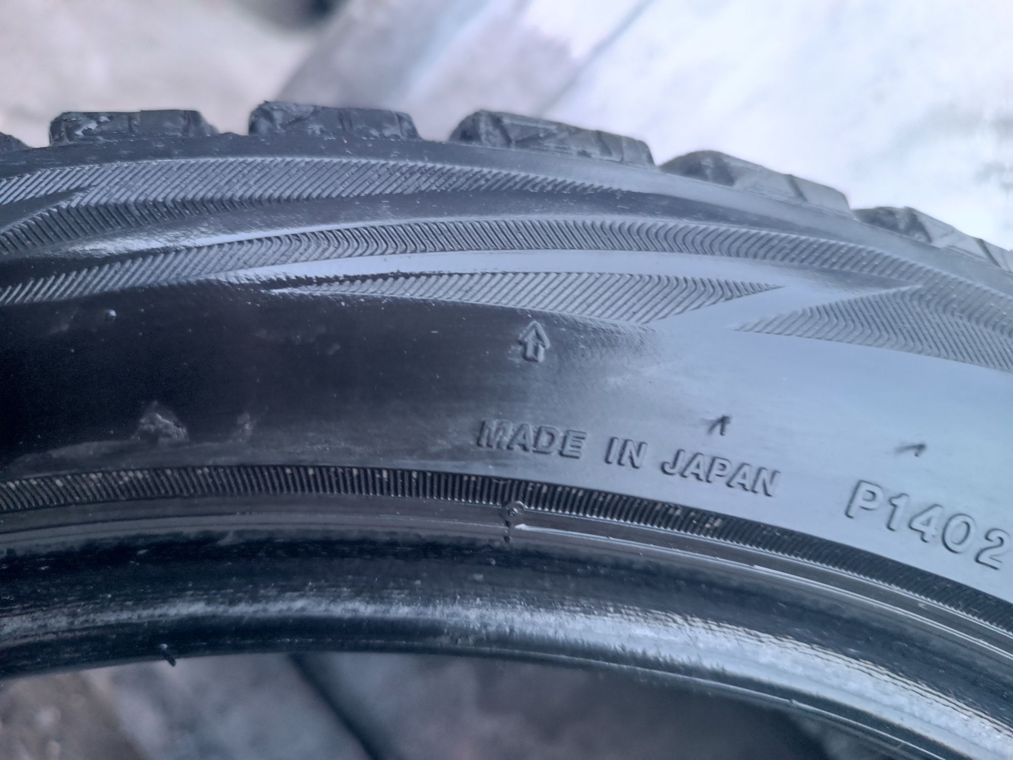 245/40/18 Bridgestone