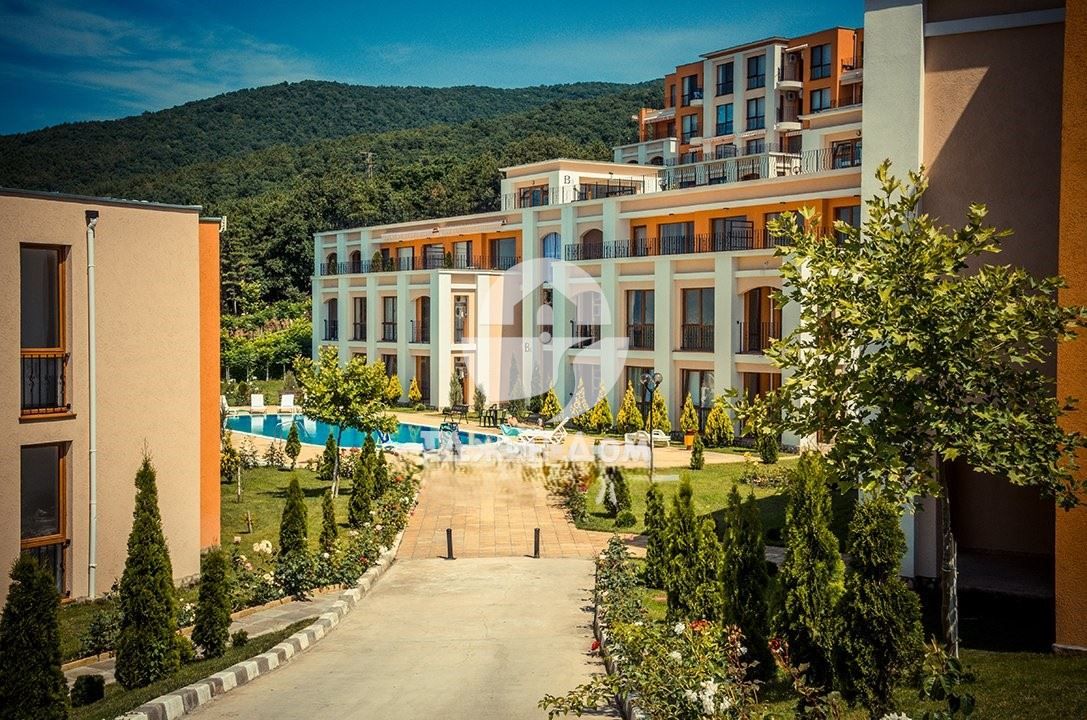Продава се Двустаен апартамент в Свети Влас - 68 кв.м за 1015 €/кв.м - Снимка #8