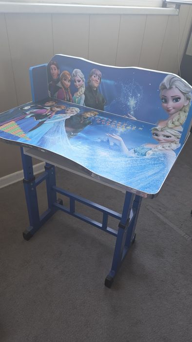 Детская парта для девочки