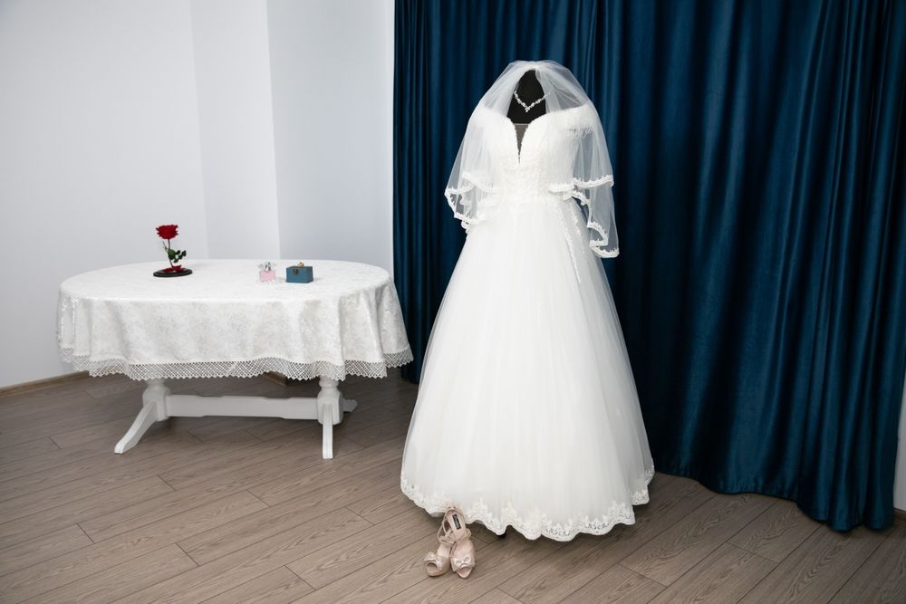 Vând rochie de mireasa mărimea S-M