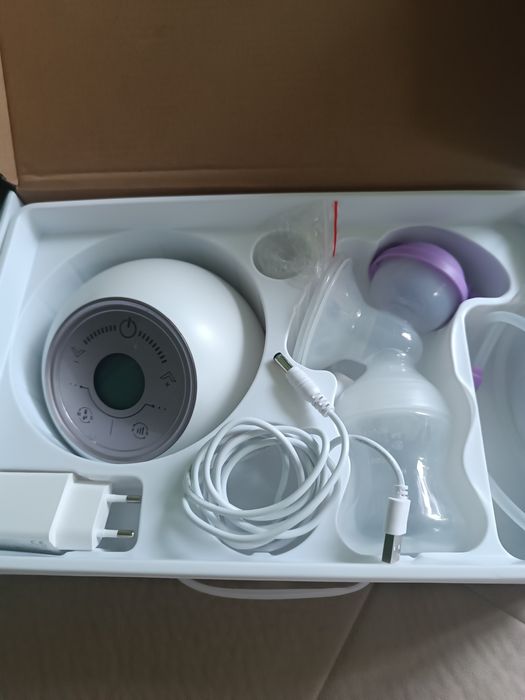 Продавам автоматична помпа за кърма