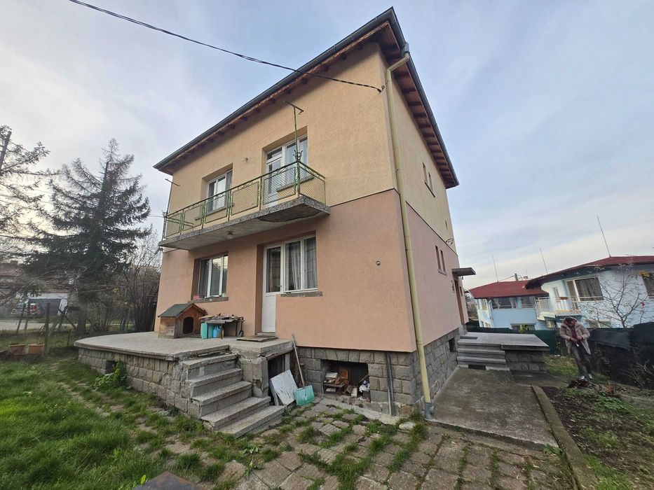 Продава се Етаж от къща в София, Горна баня - 103 кв.м за 1602 €/кв.м - Снимка #1