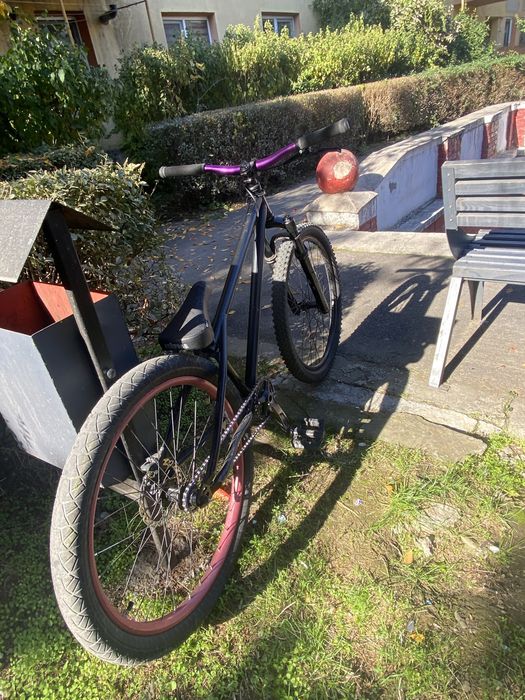 Se vinde dirt jumper GT