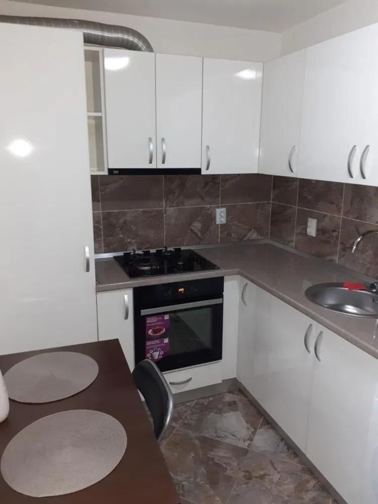 Inchiriez apartament 2 camere de LUX in bloc NOU ULTRACENTRAL