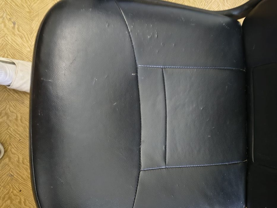 Scaun de birou directorial ergonomic.  Reglabil/Tilt