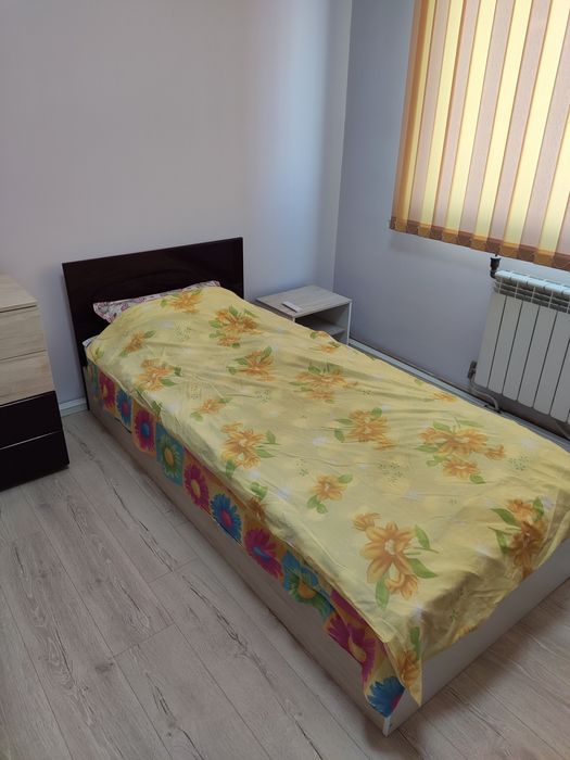 Легло с матрак чисто нов