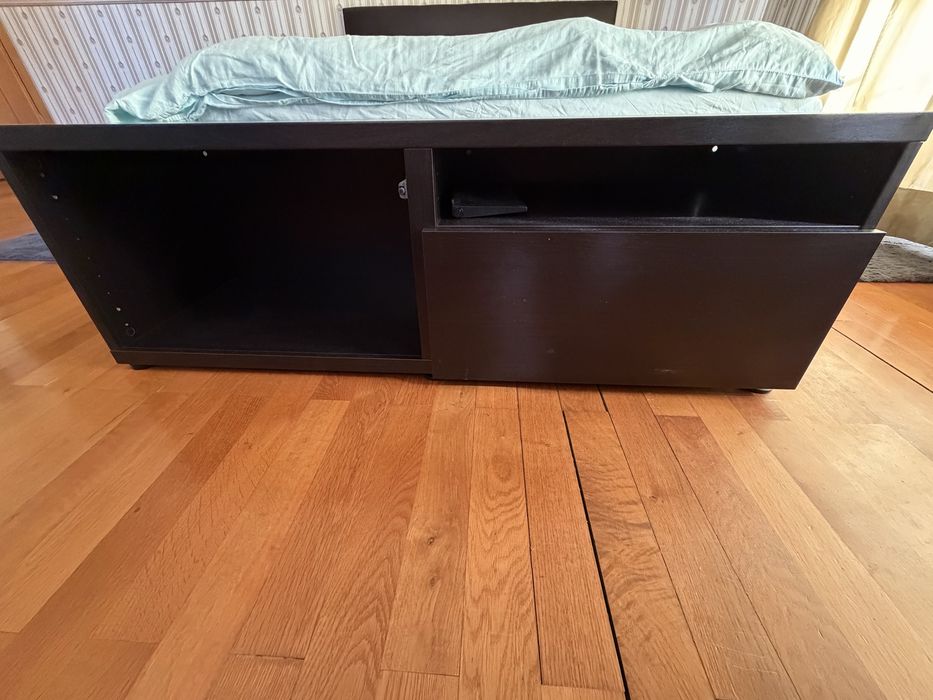 Масичка и шкаф от Икеа