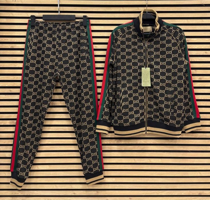 Комплект от 2 части