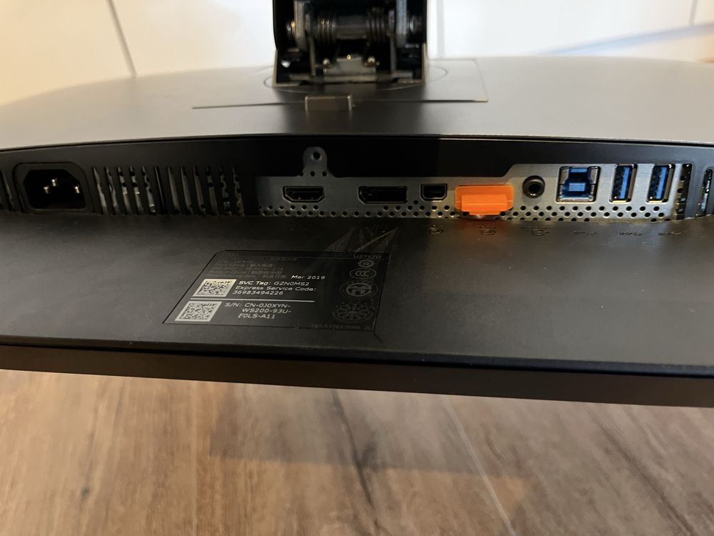 Monitor DELL U2717D IPS 27’’ QHD DisplayPort HDMI USB 3.0