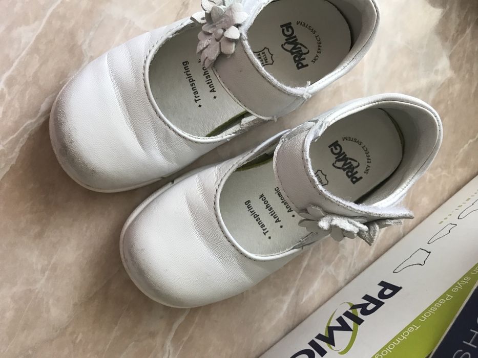 Vand pantofi primigi marimea 25