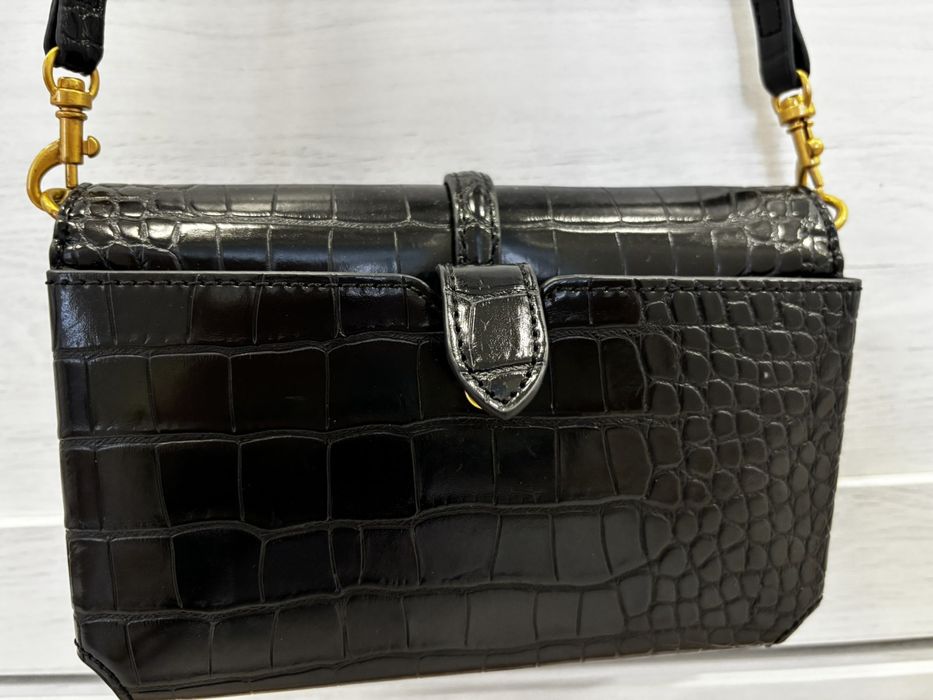 Дамска чанта Guess