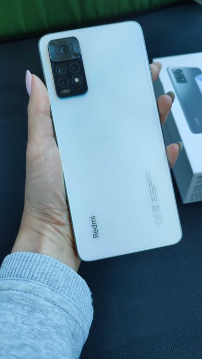 Продавам  Redmi Note 11 Pro 5G