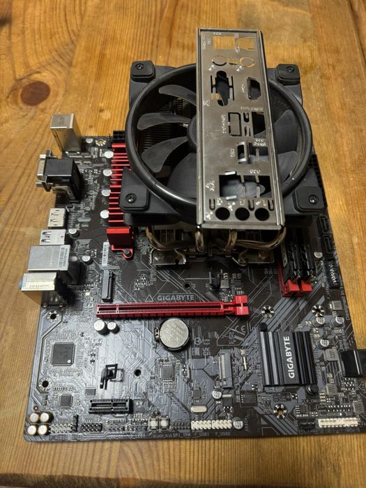 Продам комплект.