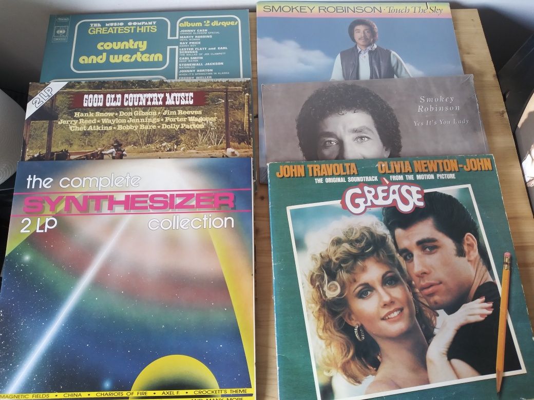 Discuri/vinil/vinyl/placi/electrinica/country/pop//disco