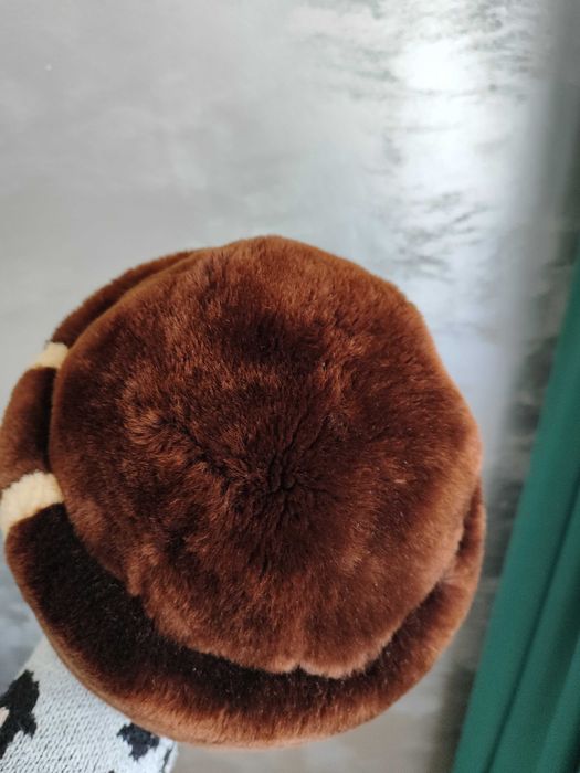 Vând căciulă de damă blană naturală