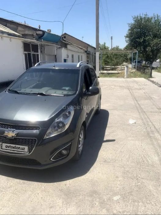 Chevrolet Spark  sotiladi