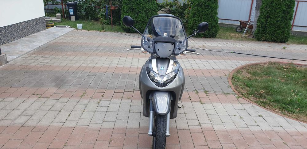Vand scuter Piaggio Liberty 50 4t