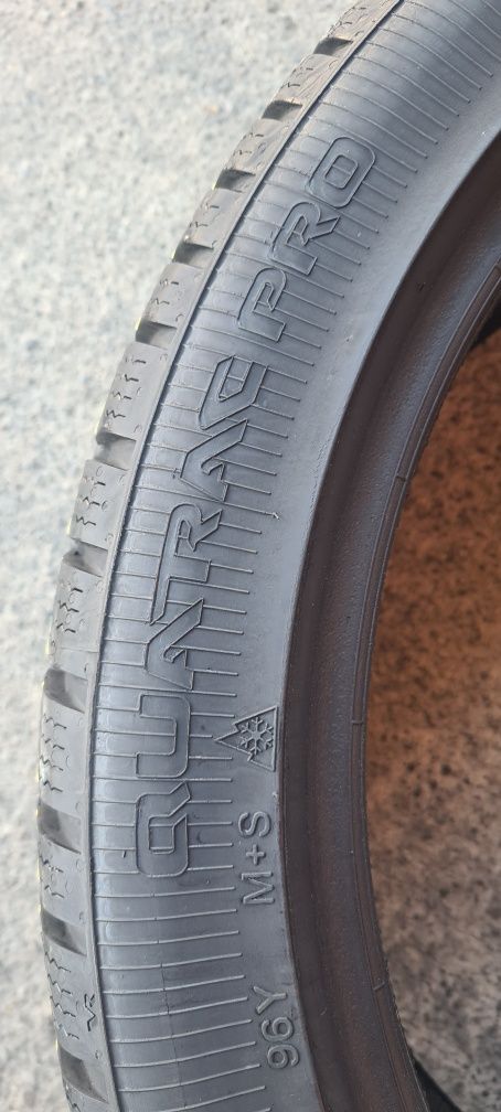 4 anvelope M+S Vredestein 235/40/19