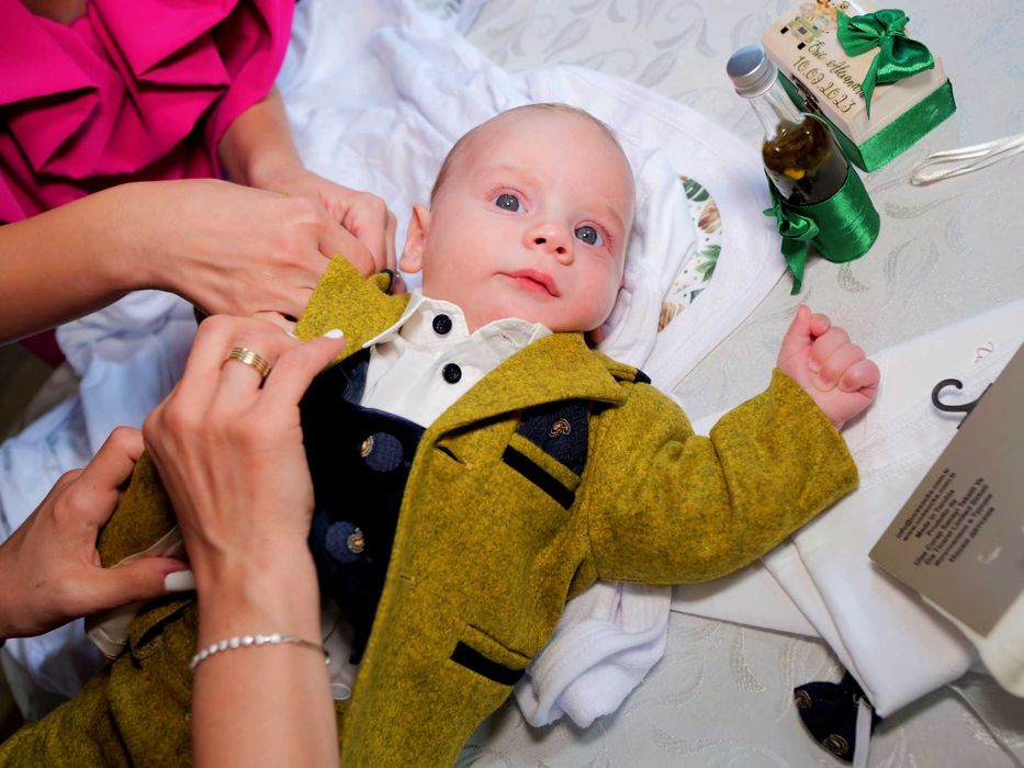 Foto-Video Fotograf-Cameraman  Nunti-Botezuri-Majorate-Petreceri