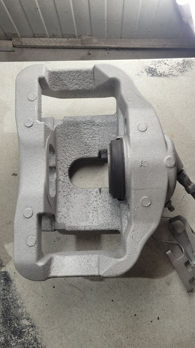 Vopsire Etrieri/Recondiționare Aplicare Logo