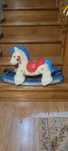 Vând căluț balansoar Fisher Price 70 lei.