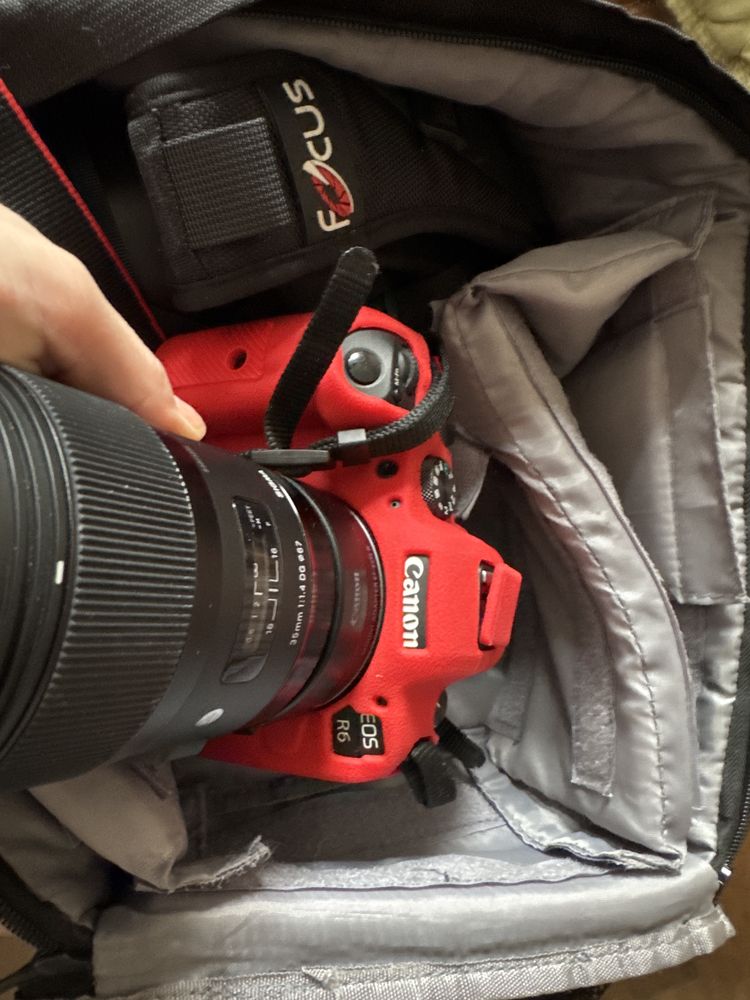 Продам  камеру Canon R6
