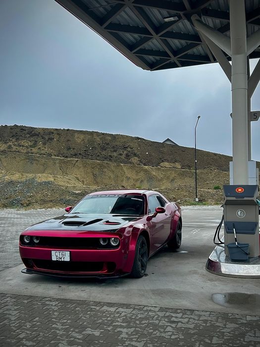 Dodge challenger 2012 SRT body