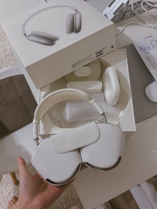Наушники Airpods max