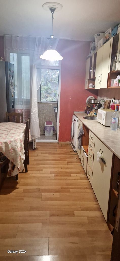 Продава се Тристаен апартамент в Силистра, Център - 80 кв.м за 702 €/кв.м - Снимка #1
