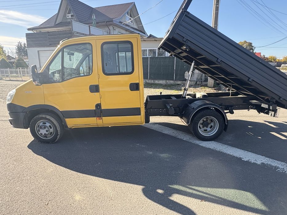 Vând iveco daily