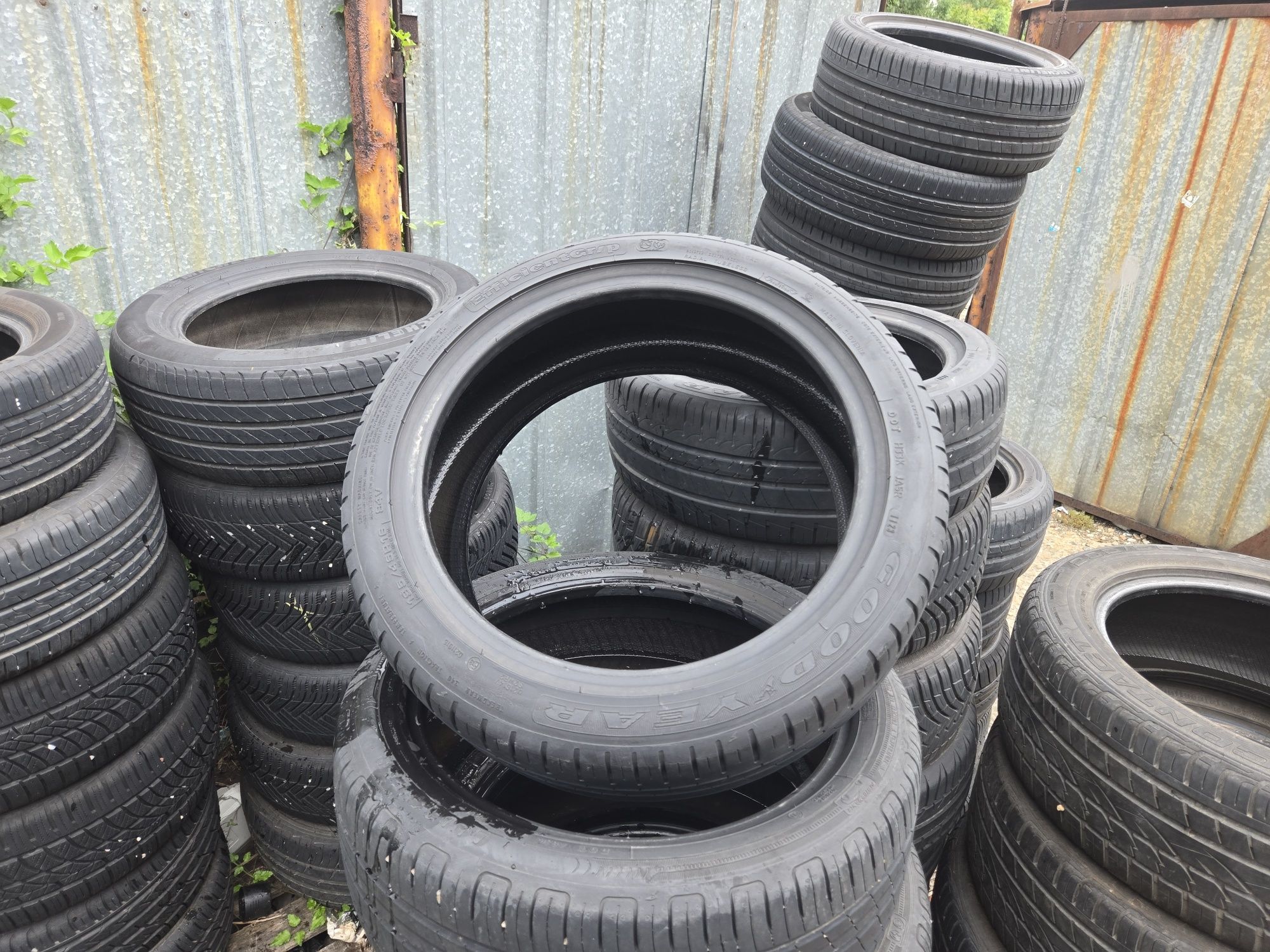 2бр. 195 45 16 Goodyear летни.