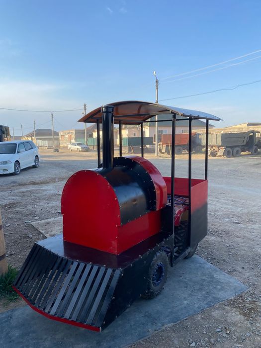 Паровоз три вагончика