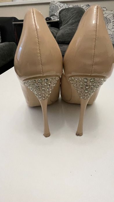 Елеганти обувки, телесен цвят. Aquarium