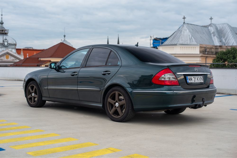 Mercedes E-Class 320 CDI 4MATIC Avantgarde 3.0 V6