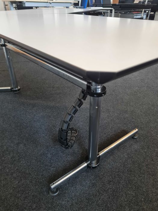 Super Promotie!!!Birou USM Haller.