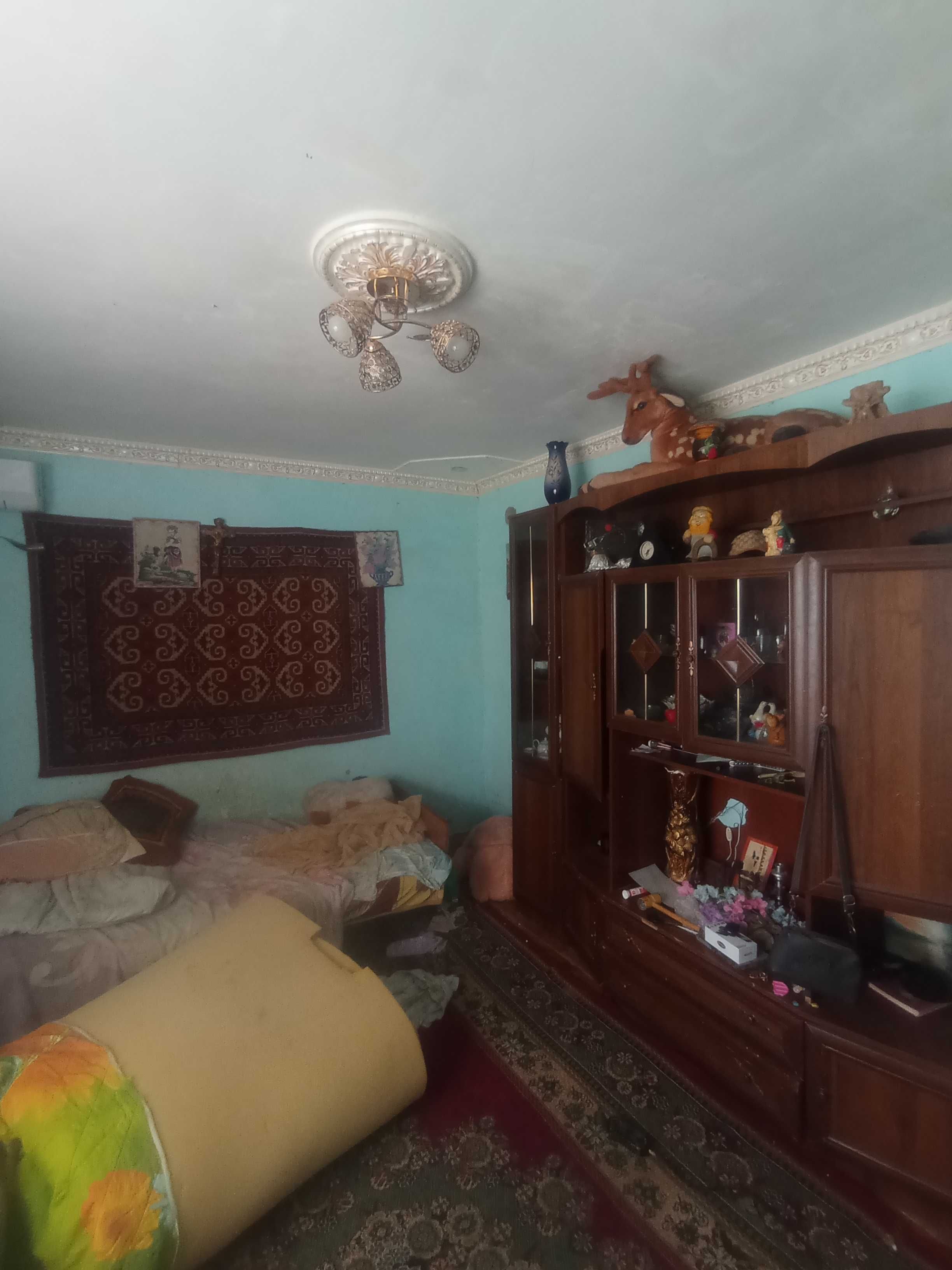 В городе Учкудук Срочно Продаю 3 ком/хона дом. 8 соток. Дэу. Арзон