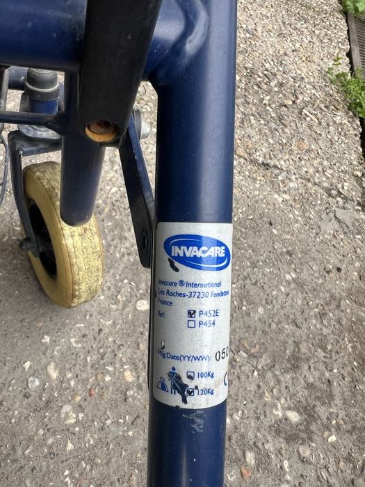Ролатор/количка Invacare