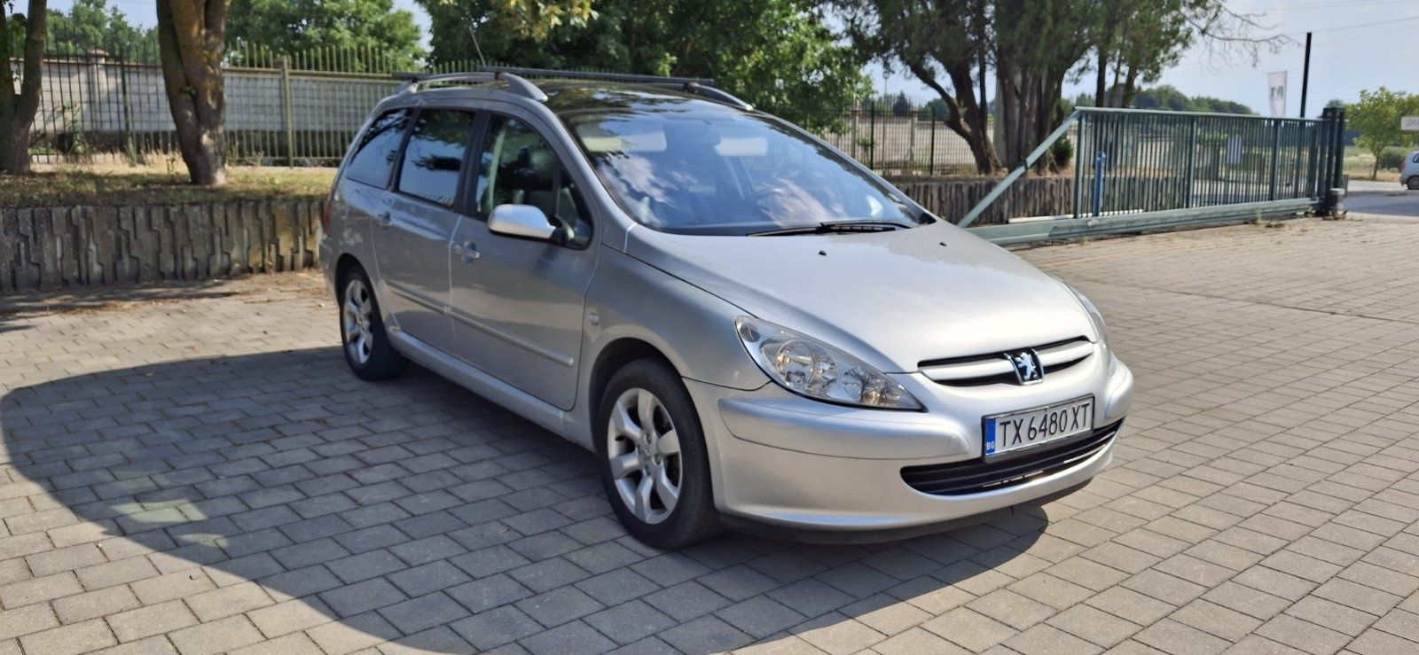 Продавам пежо 307комби