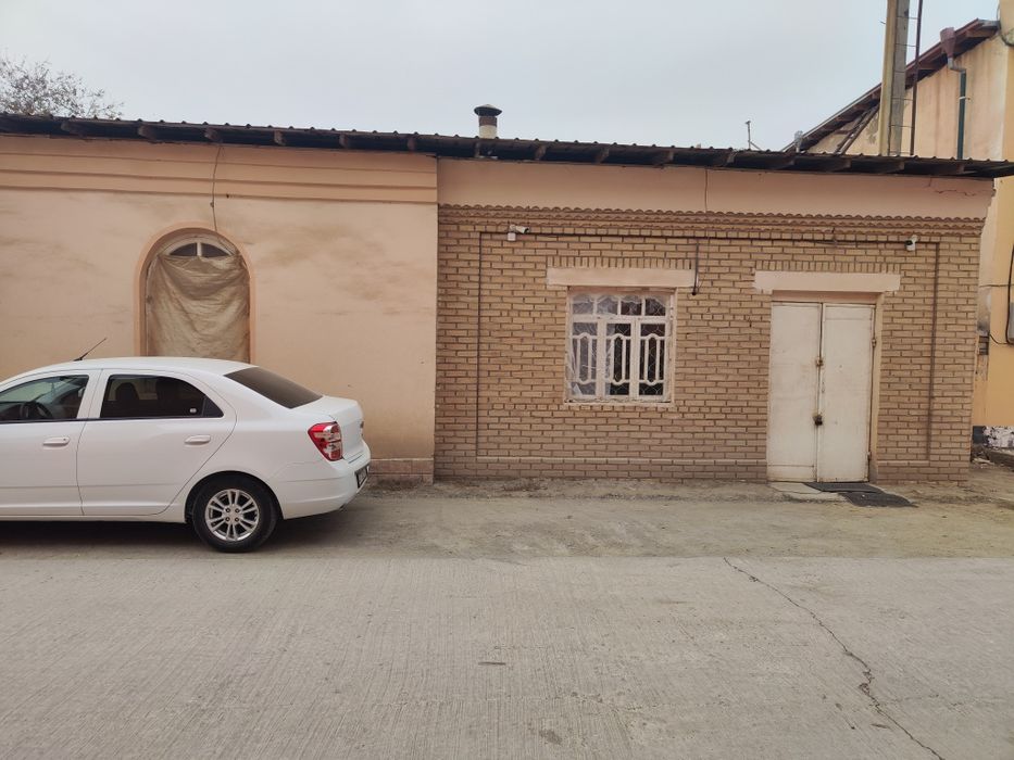 Хивада 150 кв дукон сотилади