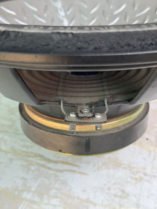 Продается сабвуфер